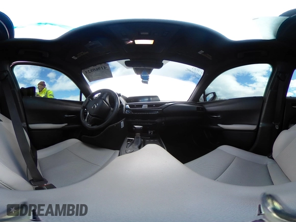 2019 Lexus UX 250h с VIN JTHU9JBH0K2002546, выставлен на аукционе IAAI как лот 41968823 с пробегом 77 014 миль миль и . История ставок и продаж доступна на DreamBid. Изображение 17.