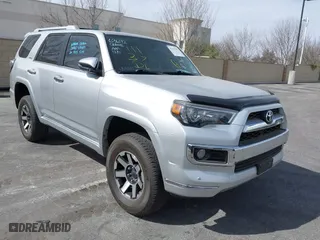 2019 Toyota 4Runner SR5 with VIN JTEBU5JR2K5690374, listed as a IAAI auction lot 41375797 with 62,188 mi miles. Bid and sale history available at carsss.com. Image 1.