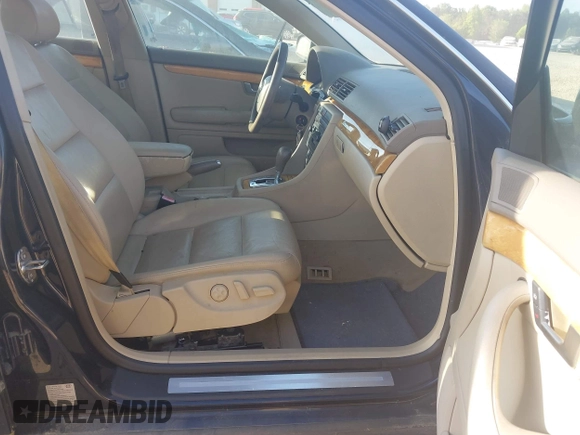2006 Audi A4 2.0T with VIN WAUDF78E56A236913, listed as a IAAI auction lot 42074799 with 191,280 mi miles. Bid and sale history available at carsss.com. Image 5.