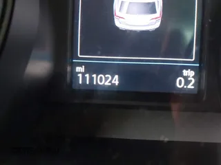 2021 Volkswagen Atlas SE z VIN 1V2RE2CA2MC205086, wystawiony jako IAAI lot #41902654 z przebiegiem 111 024 mil mil oraz . Historia ofert i sprzedaży dostępna na DreamBid. Obrazek 15.