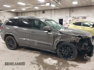 2021 Jeep Grand Cherokee Freedom с VIN 1C4RJFAG6MC591538, выставлен на аукционе IAAI как лот 41198679 с пробегом 47 533 миль миль и . История ставок и продаж доступна на DreamBid. Изображение 12.