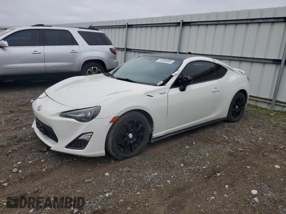 2015 Scion FR-S z VIN JF1ZNAA14F8703283, wystawiony jako Copart lot #50995885 z przebiegiem 101 033 mil mil oraz Szkoda całkowita • Salvage title. Historia ofert i sprzedaży dostępna na DreamBid. Obrazek 1.