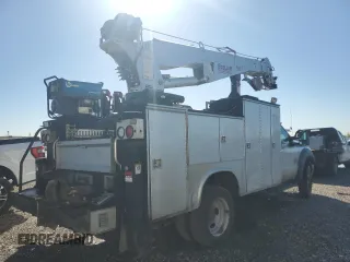 2015 Ford F-550 XL with VIN 1FDUF5HT4FEB33492, listed as a Copart auction lot 80788364 with 260,443 mi miles and Clean Title. Bid and sale history available at carsss.com. Image 3.