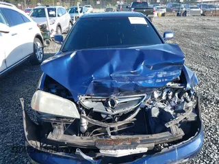 2002 Acura CL with VIN 19UYA42472A001930, listed as a IAAI auction lot 42008990 with 180,327 mi miles. Bid and sale history available at carsss.com. Image 11.