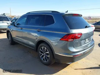 2020 Volkswagen Tiguan SE with VIN 3VV3B7AX6LM017819, listed as a IAAI auction lot 41612776 with 74,576 mi miles. Bid and sale history available at carsss.com. Image 3.