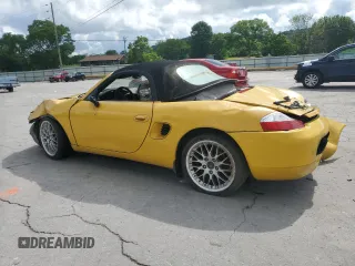 2002 Porsche Boxster z VIN WP0CA29842U621851, wystawiony jako Copart lot #56872965 z przebiegiem Nie podano mil oraz Tytuł czysty. Historia ofert i sprzedaży dostępna na DreamBid. Obrazek 2.