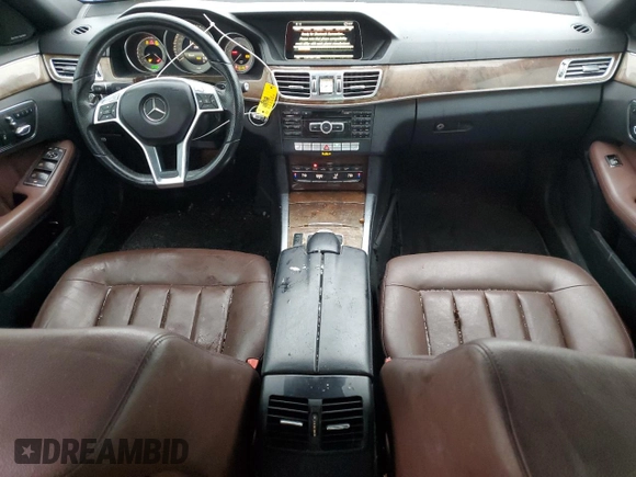2014 Mercedes-Benz E 350 Luxury z VIN WDDHF8JB6EA973472, wystawiony jako Copart lot #43586485 z przebiegiem 106 447 mil mil oraz Nie do naprawy • Non repairable. Historia ofert i sprzedaży dostępna na DreamBid. Obrazek 8.