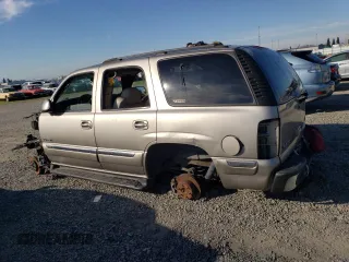 2001 GMC Yukon SLT with VIN 1GKEK13TX1R194792, listed as a Copart auction lot 47456725 with 0 mi miles and Salvage Title. Bid and sale history available at carsss.com. Image 2.