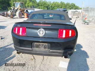 2011 Ford Mustang V6 с VIN 1ZVBP8EM6B5156965, выставлен на аукционе IAAI как лот 42600093 с пробегом 165 868 миль миль и . История ставок и продаж доступна на DreamBid. Изображение 16.