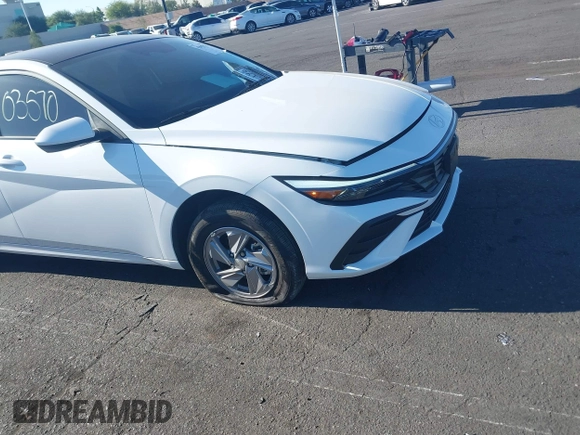 2024 Hyundai Elantra SE with VIN KMHLL4DG8RU816118, listed as a IAAI auction lot 42503570 with 18,730 mi miles and . Bid and sale history available at DreamBid. Image 17.