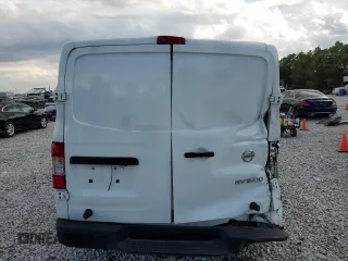 2019 Nissan NV Cargo S z VIN 1N6BF0KM5KN804403, wystawiony jako Copart lot #72478554 z przebiegiem 120 573 mil mil oraz Tytuł czysty. Historia ofert i sprzedaży dostępna na DreamBid. Obrazek 6.