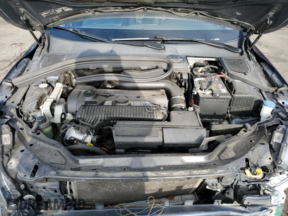 2015 Volvo XC60 T5 with VIN YV4612RK3F2716604, listed as a Copart auction lot 59855665 with 100,989 mi miles and Salvage title. Bid and sale history available at DreamBid. Image 13.