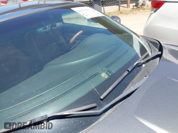 2003 Ford Thunderbird Deluxe z VIN 1FAHP60AX3Y109880, wystawiony jako IAAI lot #42336922 z przebiegiem 213 477 mil mil oraz . Historia ofert i sprzedaży dostępna na DreamBid. Obrazek 6.