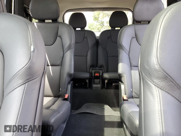 2024 Volvo XC90 Plus Bright Theme z VIN YV4062JE6R1181548, wystawiony jako Copart lot #57970905 z przebiegiem Nie podano mil oraz Czysty tytuł • Clean title. Historia ofert i sprzedaży dostępna na DreamBid. Obrazek 10.
