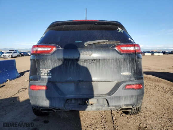 2015 Jeep Cherokee Latitude with VIN 1C4PJMCS8FW505077, listed as a Copart auction lot 53888865 with 196,016 mi miles and Clean Title. Bid and sale history available at carsss.com. Image 6.