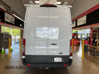 2023 Ford Transit Cargo с VIN 1FTBR1X80PKC02478, выставлен на аукционе IAAI как лот 42791988 с пробегом 40 987 миль миль и . История ставок и продаж доступна на DreamBid. Изображение 23.