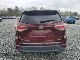 2015 Toyota Highlander LE z VIN 5TDBKRFH3FS214460, wystawiony jako Copart lot #51589305 z przebiegiem 129 918 mil mil oraz Szkoda całkowita • Salvage title. Historia ofert i sprzedaży dostępna na DreamBid. Obrazek 6.
