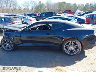 2021 Chevrolet Camaro 1LT with VIN 1G1FB1RSXM0132471, listed as a IAAI auction lot 41617800 with 1 mi miles. Bid and sale history available at carsss.com. Image 13.