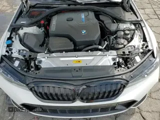 2023 BMW 3 Series 330e с VIN 3MW39FF05P8D05889, выставлен на аукционе Copart как лот 54780845 с пробегом 42 773 миль миль и Списание • Salvage title. История ставок и продаж доступна на DreamBid. Изображение 15.