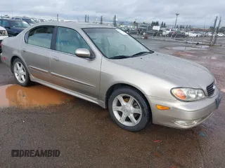 2004 Infiniti I35 with VIN JNKDA31A84T212302, listed as a IAAI auction lot 41551876 with 81,425 mi miles. Bid and sale history available at carsss.com. Image 1.