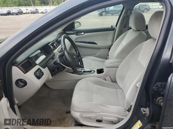 2014 Chevrolet Impala LT z VIN 2G1WB5E31E1102318, wystawiony jako Copart lot #61552845 z przebiegiem 191 365 mil mil oraz Szkoda całkowita • Salvage title. Historia ofert i sprzedaży dostępna na DreamBid. Obrazek 7.