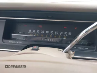 1994 Mercury Grand Marquis LS z VIN 2MELM75W1RX649536, wystawiony jako IAAI lot #41782591 z przebiegiem 111 984 mil mil oraz . Historia ofert i sprzedaży dostępna na DreamBid. Obrazek 7.