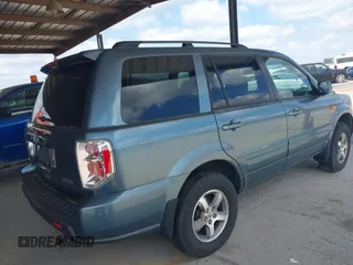 2008 Honda Pilot EX-L with VIN 5FNYF185X8B025878, listed as a IAAI auction lot 42215417 with 224,341 mi miles and . Bid and sale history available at DreamBid. Image 4.