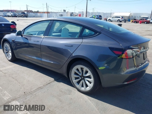 2023 Tesla Model 3 Long Range z VIN 5YJ3E1EB7PF704061, wystawiony jako IAAI lot #42079045 z przebiegiem 4 012 mil mil oraz . Historia ofert i sprzedaży dostępna na DreamBid. Obrazek 3.