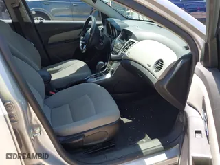 2014 Chevrolet Cruze 1LT with VIN 1G1PC5SB1E7206369, listed as a IAAI auction lot 41981353 with 120,270 mi miles. Bid and sale history available at carsss.com. Image 5.