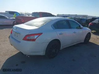 2009 Nissan Maxima 3.5 SV w/Sport Pkg with VIN 1N4AA51E59C857747, listed as a IAAI auction lot 41692042 with 236,917 mi miles. Bid and sale history available at carsss.com. Image 4.