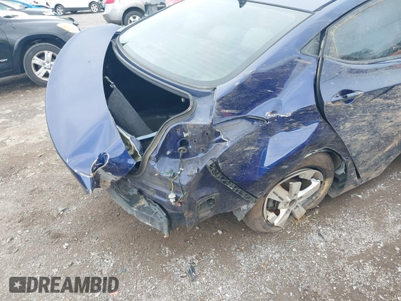 2013 Hyundai Elantra Limited с VIN 5NPDH4AE3DH238462, выставлен на аукционе IAAI как лот 42327606 с пробегом Не указан миль и . История ставок и продаж доступна на DreamBid. Изображение 13.