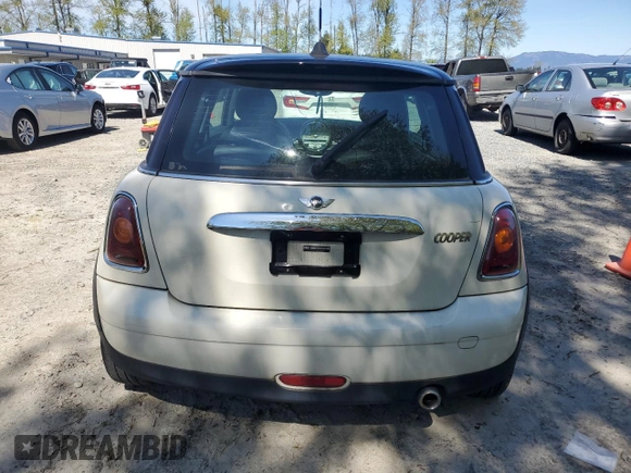 2007 MINI Hardtop with VIN WMWMF33507TU60113, listed as a Copart auction lot 53754505 with 153,806 mi miles and Clean title. Bid and sale history available at DreamBid. Image 6.