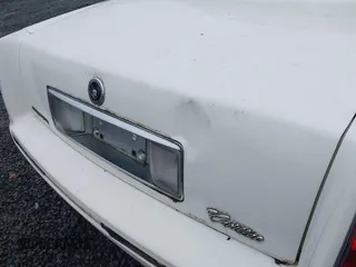 1999 Cadillac DeVille z VIN 1G6KD54Y5XU768072, wystawiony jako IAAI lot #41777526 z przebiegiem 88 662 mil mil oraz . Historia ofert i sprzedaży dostępna na DreamBid. Obrazek 6.