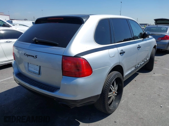 2005 Porsche Cayenne S with VIN WP1AB29P05LA61329, listed as a IAAI auction lot 42000816 with 163,238 mi miles. Bid and sale history available at carsss.com. Image 4.