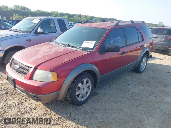 2006 Ford Freestyle SE z VIN 1FMZK04156GA07445, wystawiony jako IAAI lot #42450927 z przebiegiem 139 521 mil mil oraz . Historia ofert i sprzedaży dostępna na DreamBid. Obrazek 2.