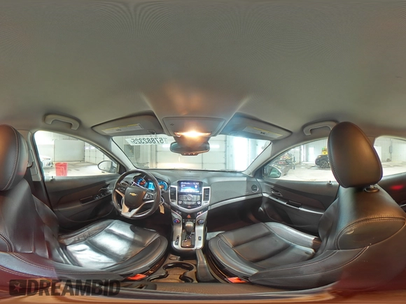 2014 Chevrolet Cruze 2LT z VIN 1G1PE5SB8E7213958, wystawiony jako Copart lot #57882325 z przebiegiem 62 626 mil mil oraz Szkoda całkowita • Salvage title. Historia ofert i sprzedaży dostępna na DreamBid. Obrazek 14.