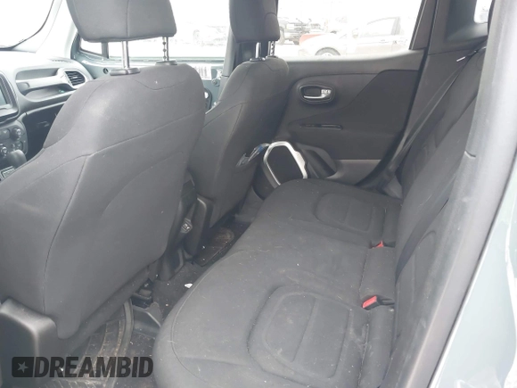 2018 Jeep Renegade Latitude with VIN ZACCJABB6JPJ06962, listed as a IAAI auction lot 41277869 with 87,915 mi miles. Bid and sale history available at carsss.com. Image 8.
