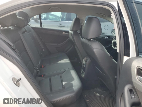 2014 Volkswagen Jetta Sedan SE w/Connectivity with VIN 3VWD07AJ8EM294783, listed as a Copart auction lot 47465975 with 152,079 mi miles and Clean Title. Bid and sale history available at carsss.com. Image 10.