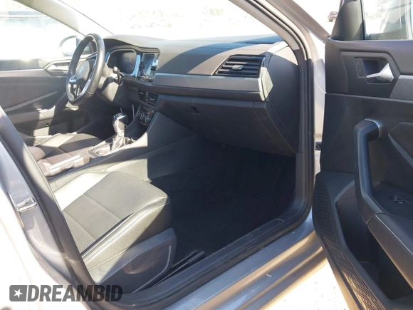 2022 Volkswagen Jetta SE with VIN 3VW7M7BU1NM019993, listed as a IAAI auction lot 42087376 with 74,596 mi miles and . Bid and sale history available at DreamBid. Image 5.