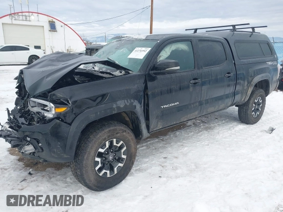 2023 Toyota Tacoma SR5 z VIN 3TMDZ5BN3PM169160, wystawiony jako IAAI lot #41276992 z przebiegiem 5 228 mil mil oraz . Historia ofert i sprzedaży dostępna na DreamBid. Obrazek 18.