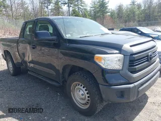 2014 Toyota Tundra SR with VIN 5TFUM5F13EX056550, listed as a IAAI auction lot 42104267 with 138,916 mi miles and . Bid and sale history available at DreamBid. Image 1.