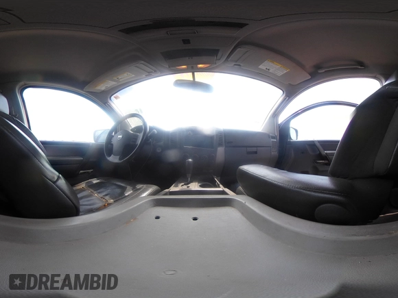 2004 Nissan Armada LE z VIN 5N1AA08B44N711907, wystawiony jako IAAI lot #41908979 z przebiegiem 239 632 mil mil oraz . Historia ofert i sprzedaży dostępna na DreamBid. Obrazek 18.