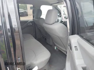 2019 Nissan Frontier SV z VIN 1N6AD0ER1KN786247, wystawiony jako IAAI lot #42188885 z przebiegiem 90 850 mil mil oraz . Historia ofert i sprzedaży dostępna na DreamBid. Obrazek 8.