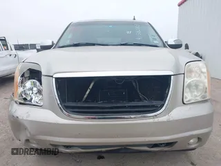 2008 GMC Yukon SLT w/4SB with VIN 1GKFC13J18R174960, listed as a IAAI auction lot 41382763 with 184,456 mi miles. Bid and sale history available at carsss.com. Image 12.