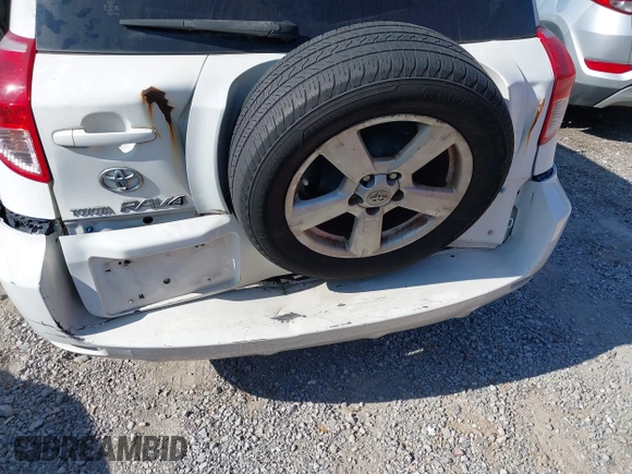 2008 Toyota RAV4 with VIN JTMZD33V886057057, listed as a IAAI auction lot 42056398 with 264,675 mi miles. Bid and sale history available at carsss.com. Image 6.