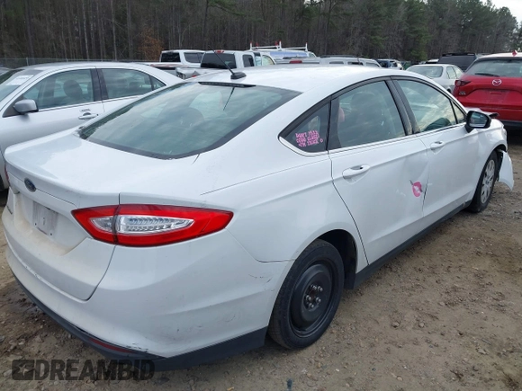 2013 Ford Fusion S with VIN 3FA6P0G72DR317329, listed as a IAAI auction lot 41345850 with 241,335 mi miles. Bid and sale history available at carsss.com. Image 4.