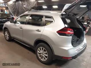 2020 Nissan Rogue SV with VIN JN8AT2MVXLW120696, listed as a IAAI auction lot 40635955 with 47,144 mi miles. Bid and sale history available at carsss.com. Image 3.