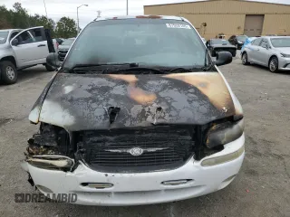 1998 Chrysler Town & Country LXi with VIN 1C4GP54L3WB501599, listed as a Copart auction lot 87932105 with 0 mi miles and Salvage Title. Bid and sale history available at carsss.com. Image 5.