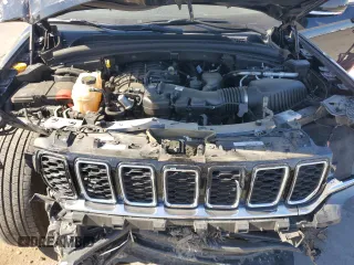 2023 Jeep Grand Cherokee Limited with VIN 1C4RJHBG8PC580605, listed as a Copart auction lot 61129795 with 27,404 mi miles and Salvage title. Bid and sale history available at DreamBid. Image 12.