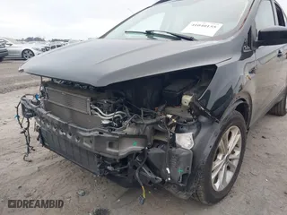 2018 Ford Escape SE with VIN 1FMCU0GD1JUB03329, listed as a IAAI auction lot 41040155 with 61,006 mi miles. Bid and sale history available at carsss.com. Image 6.
